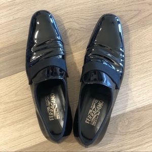 Men’s gloss black Salvatore Ferragamo Dress Loafer